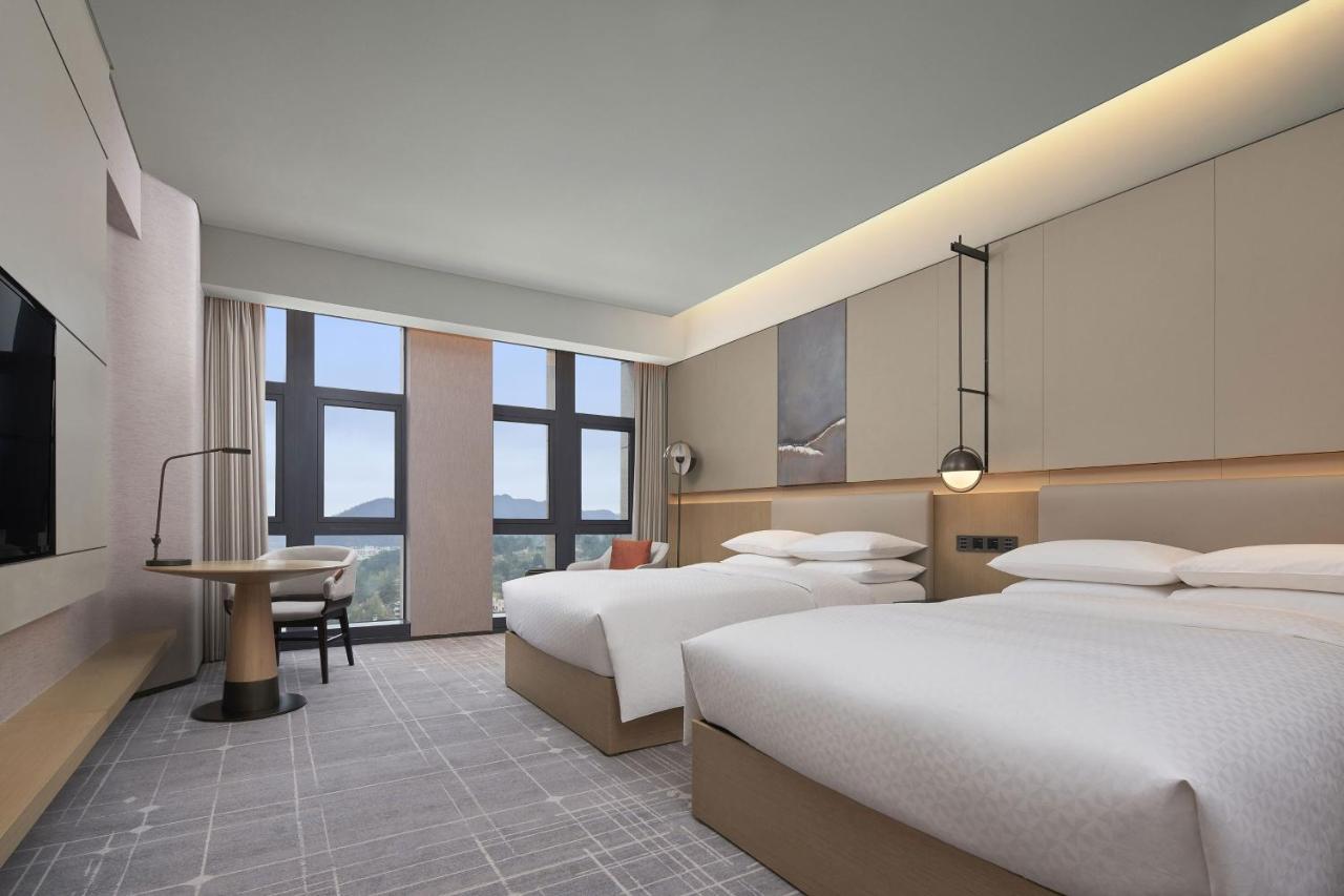 Four Points By Sheraton Guiyang, Huaxi Guiyang  Exterior photo